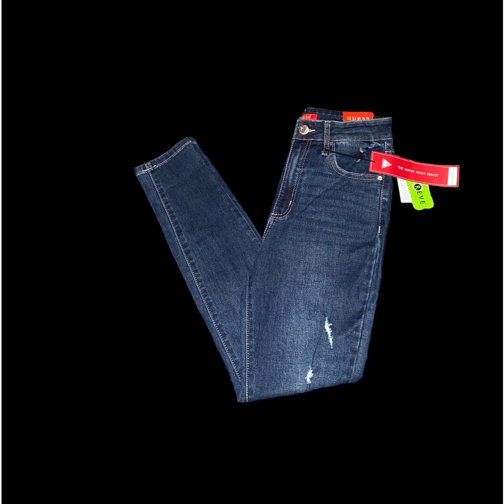 Guess - Jean’s - Picture 2 of 8
